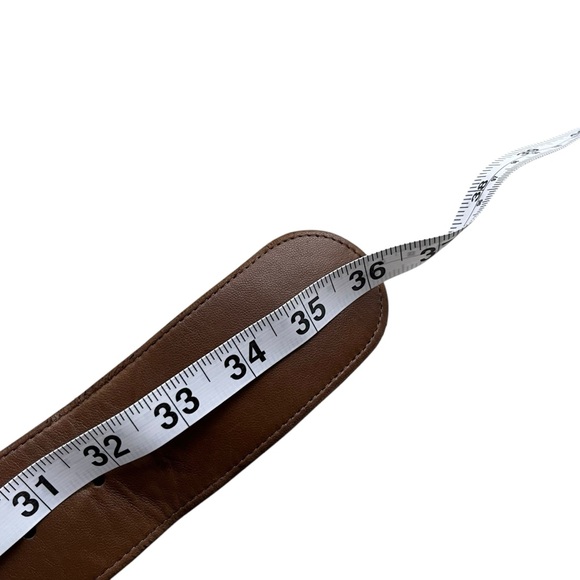 Carlisle Womens Size Medium Brown Leather Gold Black Horn Buckle Waist Belt 1665 - Picture 12 of 13